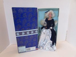 Mattel 15571 Winter Velvet Barbie NRFB Open Box  w/Accessories 1995 Avon... - $15.79