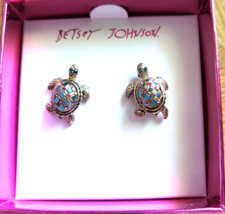 Betsey Johnson Turtle Stud Earrings Rhinestones Diamond Cut Gold NWT - £20.10 GBP