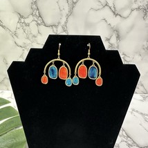 Vintage 70s Chandelier Earrings Gold Tone Metal Blue Orange Dangle Ovals - $351.44 MXN