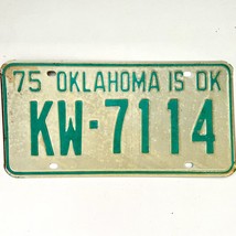 1975 United States Oklahoma Kiowa County Passenger License Plate KW-7114 - £14.70 GBP