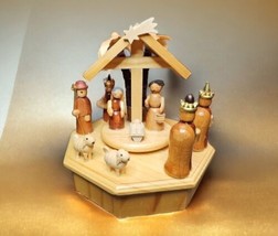 Vintage Hand Carved Wooden Nativity Scene Music Box Plays Silent Night Works - £34.94 GBP