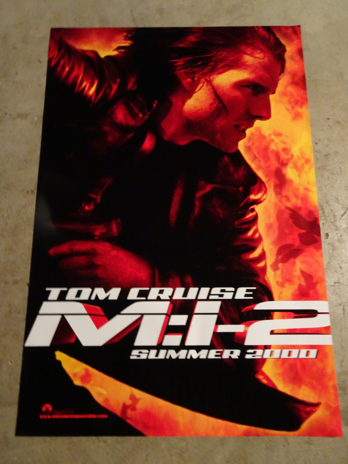 M:I-2 MISSION IMPOSSIBLE 2 - MOVIE POSTER WITH TOM CRUISE (ADVANCE)  - $3.00