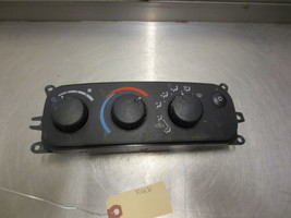 Manual Climate Control HVAC Assembly From 2004 Dodge Ram 2500  5.7 55056... - $209.00