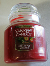 Yankee Candle 3.7 oz  jar Red Apple Wreath scent - £11.98 GBP