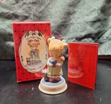 Avon Joan Walsh Anglund THE NIGHT BEFORE  1987  Figurine - £6.75 GBP