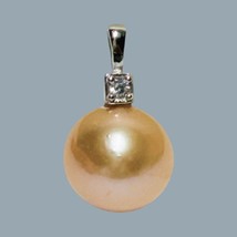 Gleaming 12mm Edison Natural Peach Pink Round Cultured Pearl Classic Pendant - $84.15