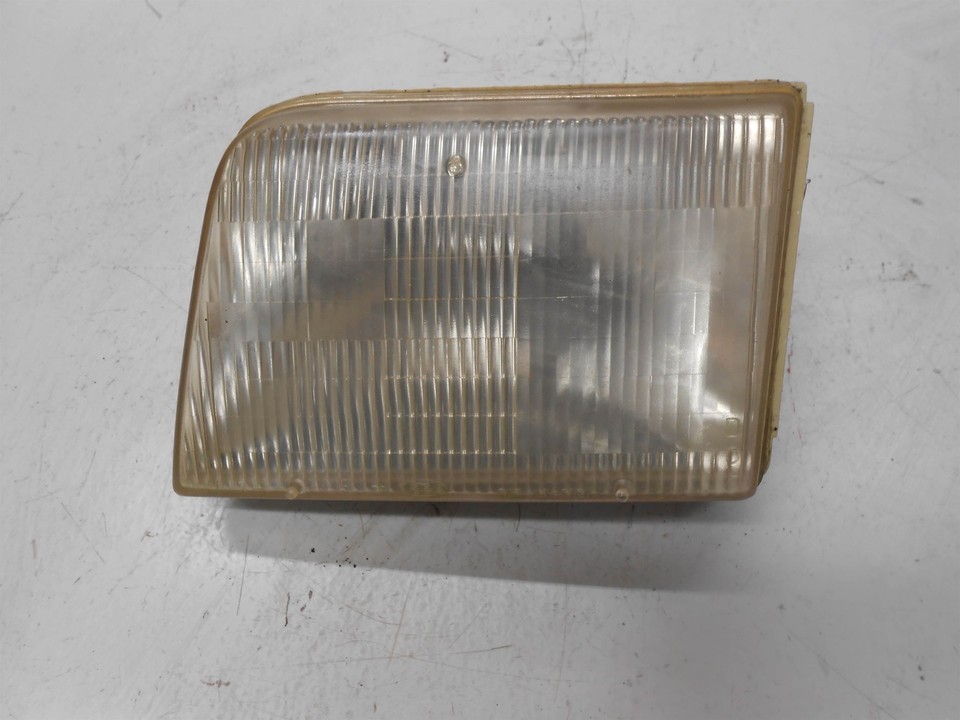 1993-1997 Ford Ranger Headlight Left Driver 44ZH-900 - $39.99
