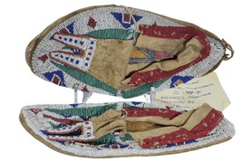 c1890 Crow Native American Beaded Moccasins - £1,943.53 GBP