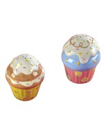 Cupcake Salt and Pepper Shaker Set Decorated Ceramic 3&quot; High Pink Blue P... - €15,13 EUR