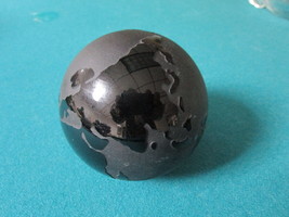 Vintage Silvestri paperweight 3&quot; diam, Black Glass World Globe - £35.61 GBP