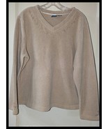 EUC Women&#39;s Tan Fleece V-neck Pullover Top w/Embroidered Flowers M/L - $12.55 CAD