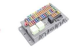 02-05 MINI COOPER INTERIOR FUSE RELAY BOX E5736 image 4
