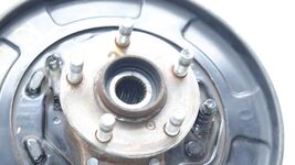 Driver Left Rear Knuckle/Stub Hub Carrier Fits 10-14 LEGACY 66755 image 4