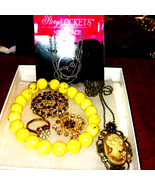 Stunning~Vintage Jewelry Lot - $41.58