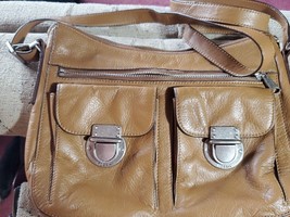 FOSSIL Purse Brown Leather Cow Hide Shoulder Bag. - $18.04