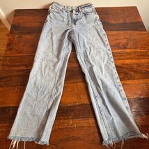 Zara Light Acid Wash High Rise Wide Leg Frayed Hem Denim Jeans Womens Si... - $36.63