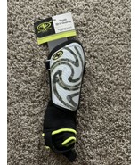 Athletic Works Youth Shin Guard Lightweight Reinforced Shell Padded Ankl... - $11.64 CAD