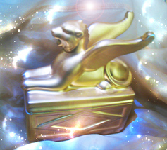 HAUNTED ANTIQUE BOX OF DIVINE SACRED BEAUTY, LOVE & LUCK SECRET MAGICK  image 2