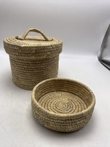 Basket Coil Coiled Grass Hand Woven Hinged Lid Tray Insert Round Handle 5.5&quot; - £18.31 GBP