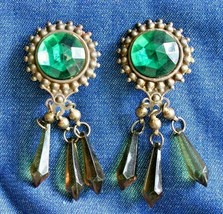 Fabulous Ancient Style Dark Gold-tone Green Acrylic Clip Earrings 1960s vint. 3&quot; - £11.35 GBP
