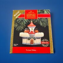 Hallmark Keepsake Magic Motion Ornament Toyland Tower Marching Soldier - $83.27 MXN