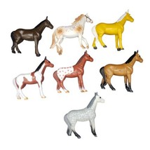 Lot of 7 Miniature Horses 3.5&quot; X 3.5&quot; Tall Unbranded Figurines Plastic Horses - £7.76 GBP