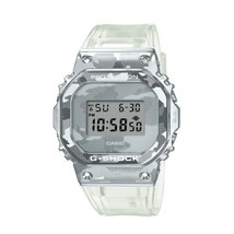 Casio G-SHOCK Unisex Wrist Watch GM-5600SCM-1DR Resin Band - £155.44 GBP