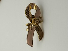 Avon Gold Tone Breast Cancer Pink Ribbon Pin Brooch - £4.32 GBP