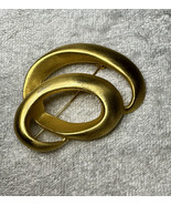 Vintage MCM Swirl Matte Gold Tone Brooch Pin Open Work Capote vs The Swans - $11.99