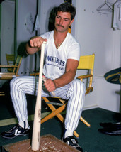 Don Mattingly 8X10 Photo New York Yankees Ny Baseball Picture Mlb Prep Bat - £3.87 GBP