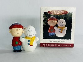 1993 Hallmark Keepsake Ornament The Peanuts Gang Charlie Brown W/Snowman - £12.01 GBP