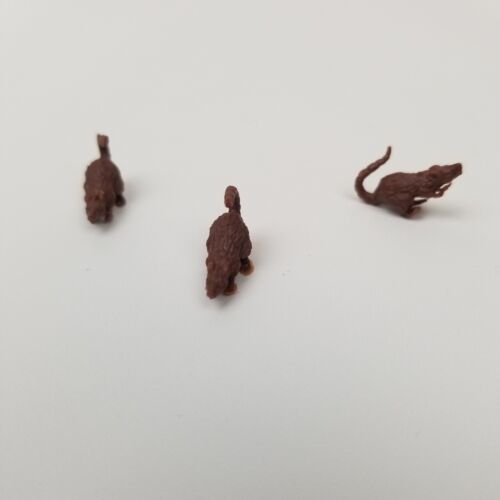 3 HeroQuest Plastic Rat Miniatures Avalon Hill/Hasbro 2021 NEW - MINIATURES ONLY - $4.94