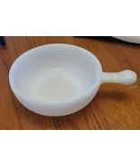 1 Vintage Milk Glass Handled Bowl Cereal Soup Chili Lug Handle Preowned - £4.67 GBP