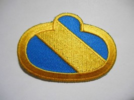US ARMY SPECIAL FORCES GROUP AIRBORNE HUMPED PARA OVAL - $7.43