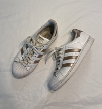 Adidas Superstar Sneakers Women&#39;s Size 8.5 White Rose Gold BA8169 - £15.21 GBP