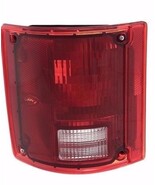NATIONAL SEA BREEZE LEFT DRIVER TAILLIGHT TAIL LIGHT REAR LAMP RV - $34.64