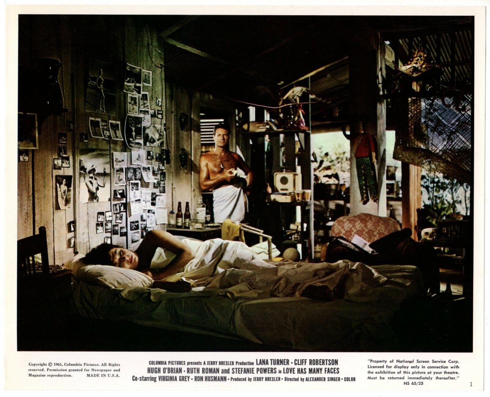 LOVE HAS MANY FACES (1965) Cliff Robertson Wearing a Towel BARECHESTED B... - $50.00