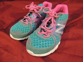 NEW BALANCE LIGHT BLUE AND PINK 750 V2 ATHLETIC CUSHIONED RUNNING WOMEN ... - $20.12 CAD