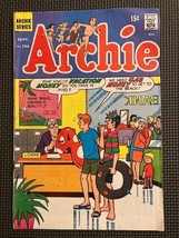 Archie Comics #194 Betty On The Beach Swimsuits Bikini Jughead 1969 - £5.97 GBP