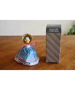Avon Here&#39;s My Heart Cologne 1.75 oz Bottle in a Goose Outfit Country De... - $176.78 MXN