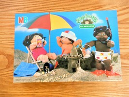 Milton Bradley Cabbage Patch Kids Vintage Puzzle 4476-2 Beach Scuba Umbr... - £11.79 GBP