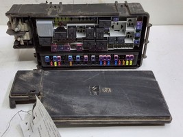 16 Ford explorer 3.5 L non-turbo engine fuse box assembly FU5T-13B224-AD - $84.14