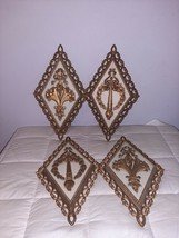 4 VINTAGE Homco GOLD TONE DIAMOND SHAPED PLASTIC WALL HANGINGS 1971 USA - $327.87 MXN