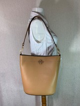 NEW Tory Burch Tiramisu McGraw Bucket Tote $398 - £312.96 GBP