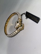 Rachael Zoe Double head snake clasp bracelet with beautiful green eyes NEW - $270.01