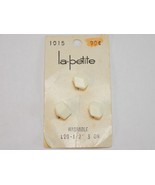 VINTAGE BUTTONS NEW OLD STOCK La Petite #1015 3 WHITE 3 DIMENSIONAL CUBE... - $10.74 CAD