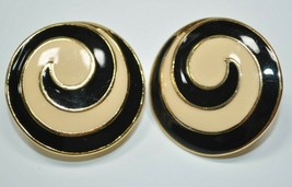 VTG Napier Large Black/Cream Enamel Gold Tone Swirl Round Clip-On Earnings - £10.92 GBP