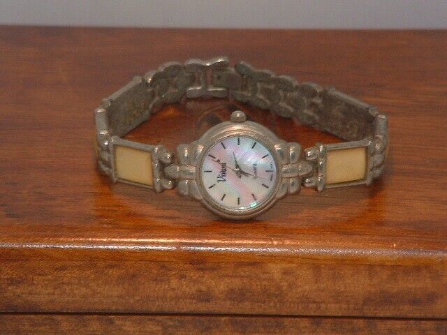 Pre-Owned Women’s Vivani 1157 Bracelet Fashion Analog Watch - $9.89