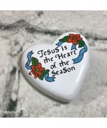 Jesus Is The Heart Of The Season Heart-Shaped Brooch Christmas Pin - £7.73 GBP