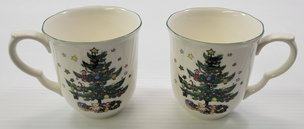 R) 2 Nikko Happy Holidays Christmas Tree Coffee Tea Mug Set - Japan - $17.81 R) 2 Nikko Happy Holidays Christmas Tree Coffee Tea Mug Set - Japan - $17.81